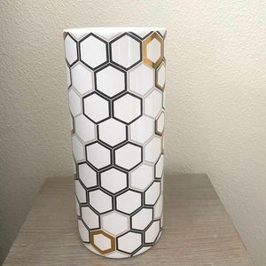 Vase-ceramic with black and gold detail